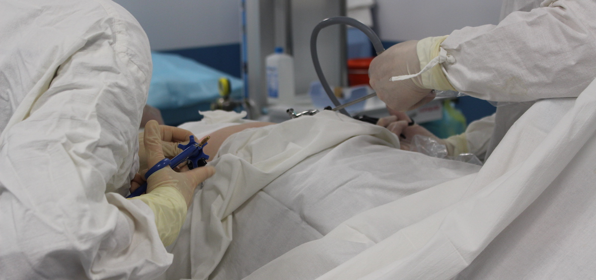 Врачи Краевой детской клинической больницы начали проводить операции новорожденным «по-новому»