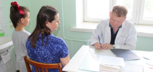 Администрация и врачи Выездной поликлиники КДКБ побывали в Кочево, провели организационно-методическую работу