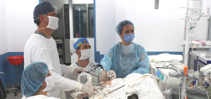 Эндоскописты Краевой детской клинической больницы провели юбилейную операцию ребенку с врожденным пороком развития желчевыводящих путей