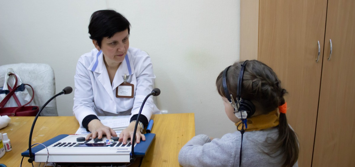 Сурдологический центр при Детской краевой больнице помог сотням пациентов вернуть слух